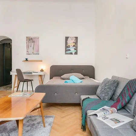 Lejlighed Park Rest With Air Condition Budapest