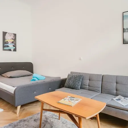 Apartmán Park Rest With Air Condition *